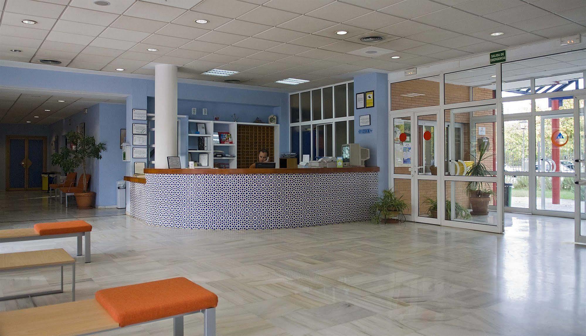 Albergue Inturjoven Sevilla Εξωτερικό φωτογραφία